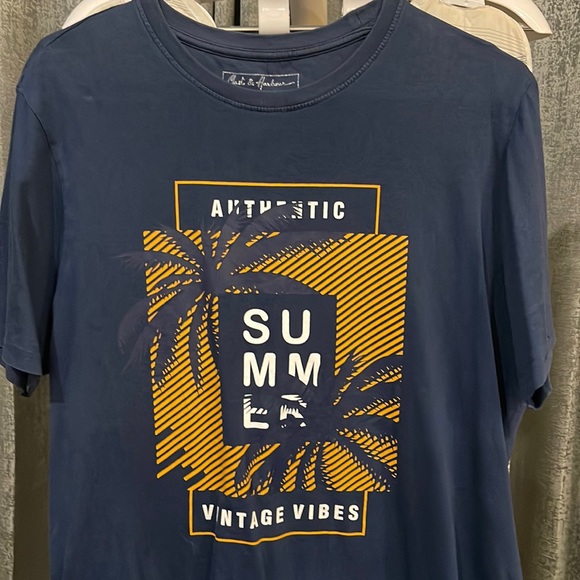 Smart Essential Basic Round Neck Printed Tshirt - Picture 4 of 9